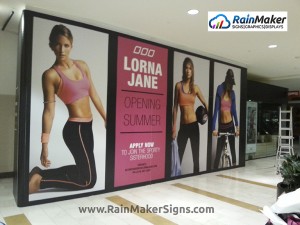 RainMaker-Signs-Barricade-Graphics-Lorna-Jane-Bellevue-Square-Mall