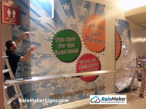 rainmaker-signs-sharkey's-cuts-for-kids-barricade-graphics-installation-bellevue-wa