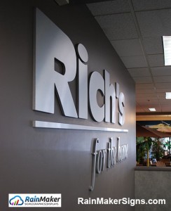 Rich's-for-the-home-front-desk-reception-sign-bellevue-wa-rainmaker-signs
