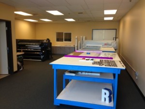 sign company production room