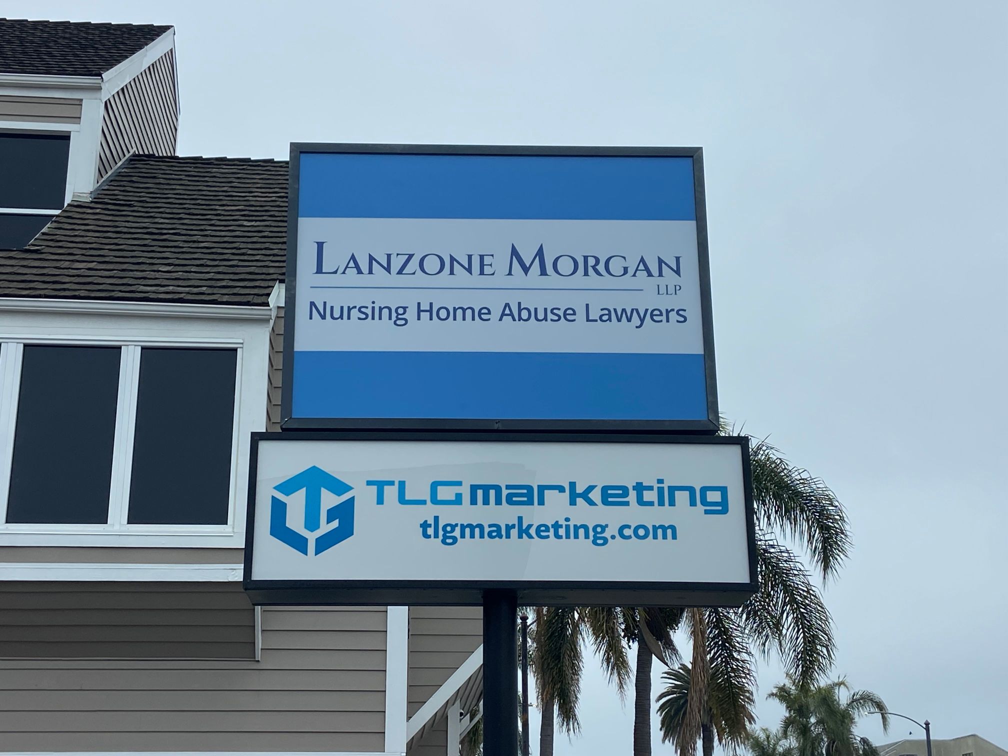 translucent graphics for pylon signs in long beach, ca