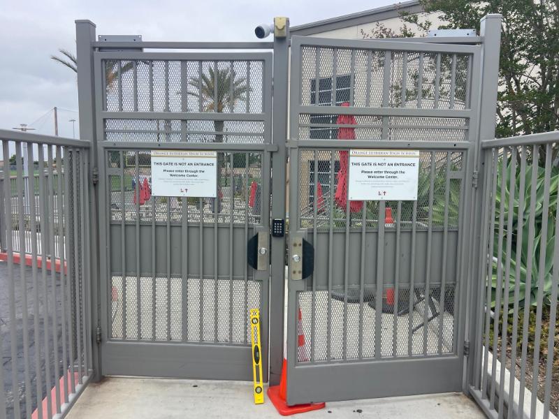 gate security signs in orange county, ca