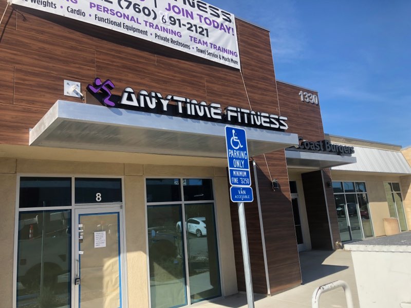 fitness center signs in Vista CA 