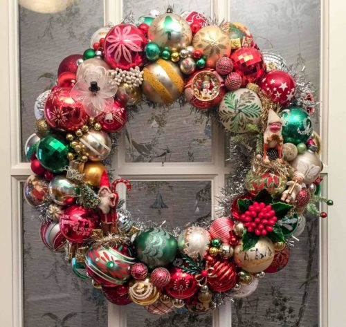 Bring Back Christmas Nostalgia with These Outdoor Decorations
