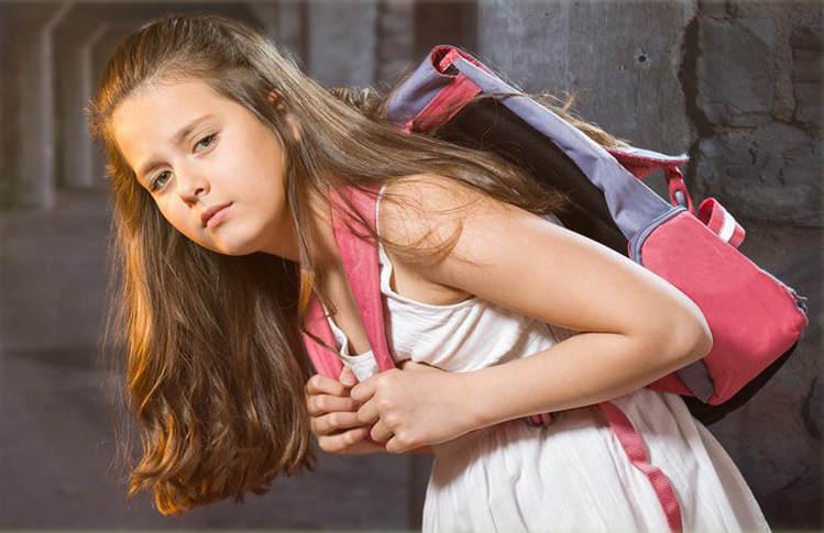 How Heavy School Backpacks Affect Your Child's Health