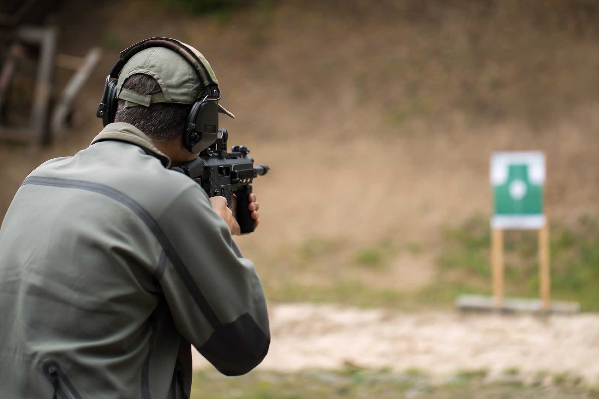 Phoenix, AZ – Private Gun Shooting Lessons Available at Our Shooting Range