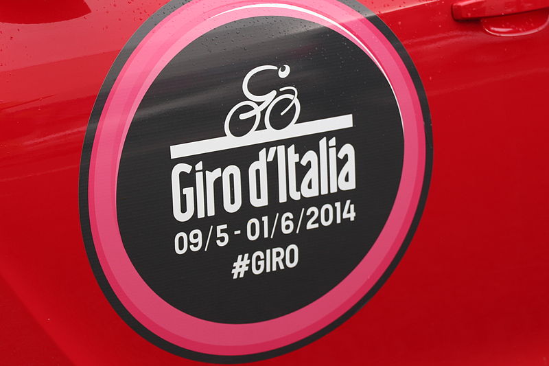 RICHMOND, VA - Benefits of Vehicle Graphics for a Business