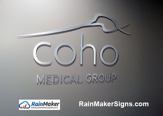 custom-lobby-signs-coho-medical-group-bellevue-wa-rainmaker-signs