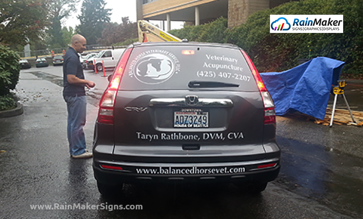 "Easy to work with" RainMaker Signs Helps Veterinarian Spread the Word About Her Business - Redmond, WA