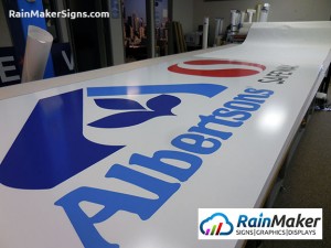 Safeway-albertsons-building-sign-01-rainmaker-signs-bellevue-wa