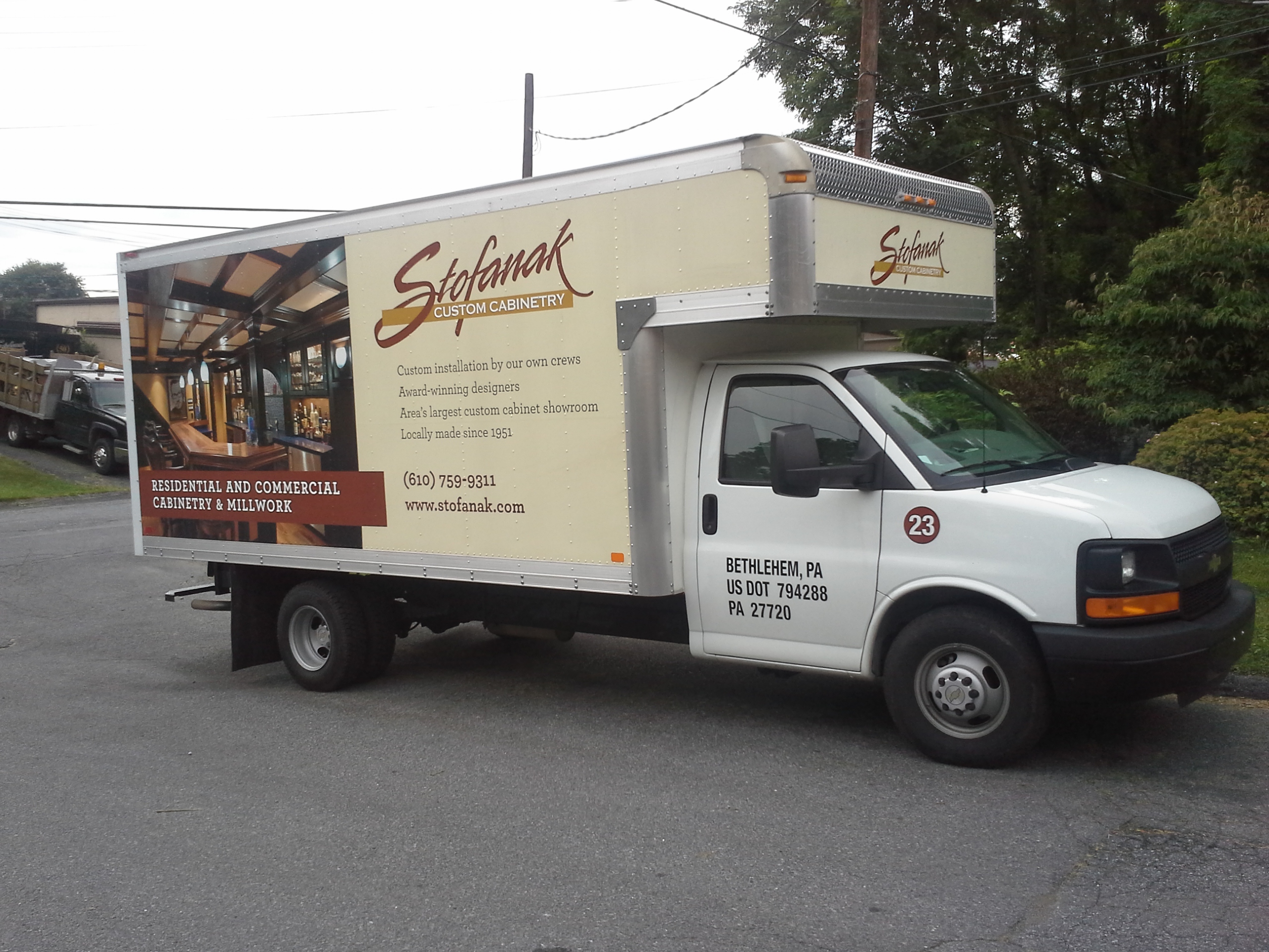 Leading Edge Signs in Bethlehem, PA Provides Innovative Box Truck Wrap