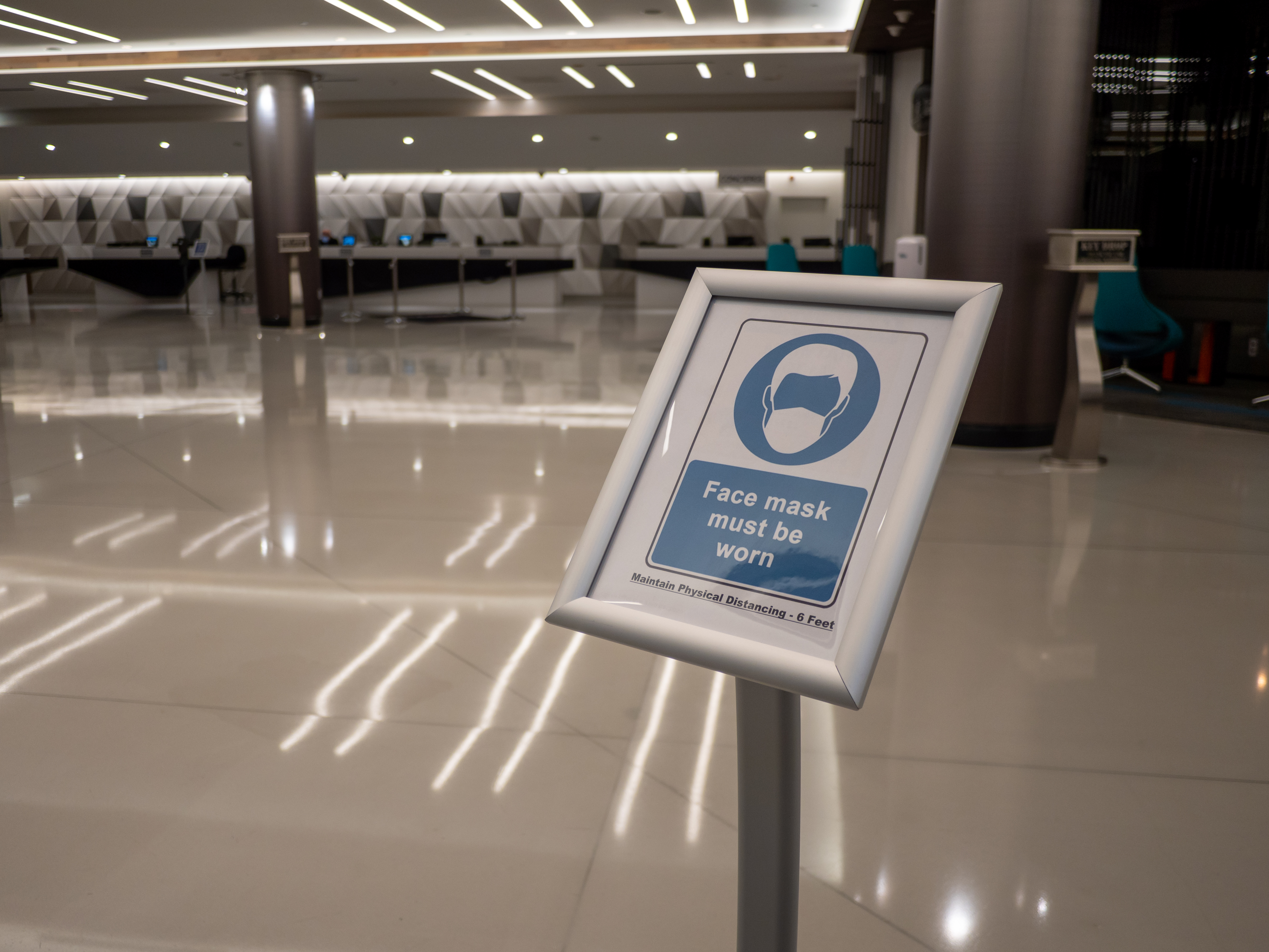 Peoria, IL - Benefits of Hiring a Sign Company for Custom Hotel Lobby Signs