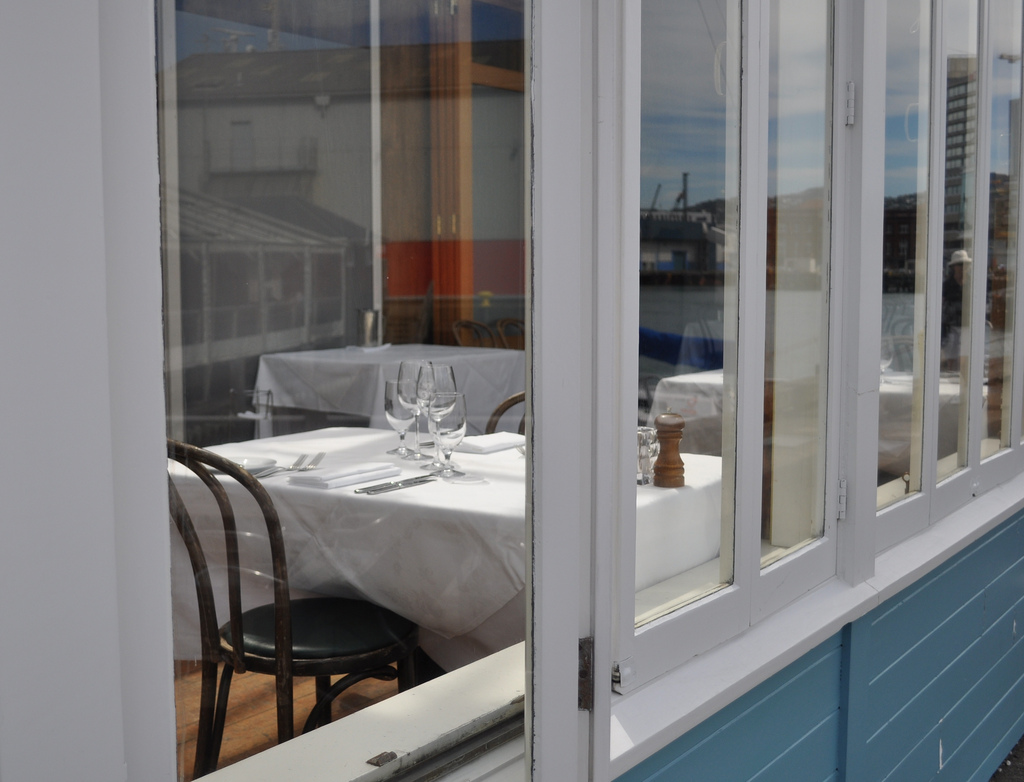 Bonita Springs, FL – Window Films Assist in a More Comfortable Restaurant Atmosphere