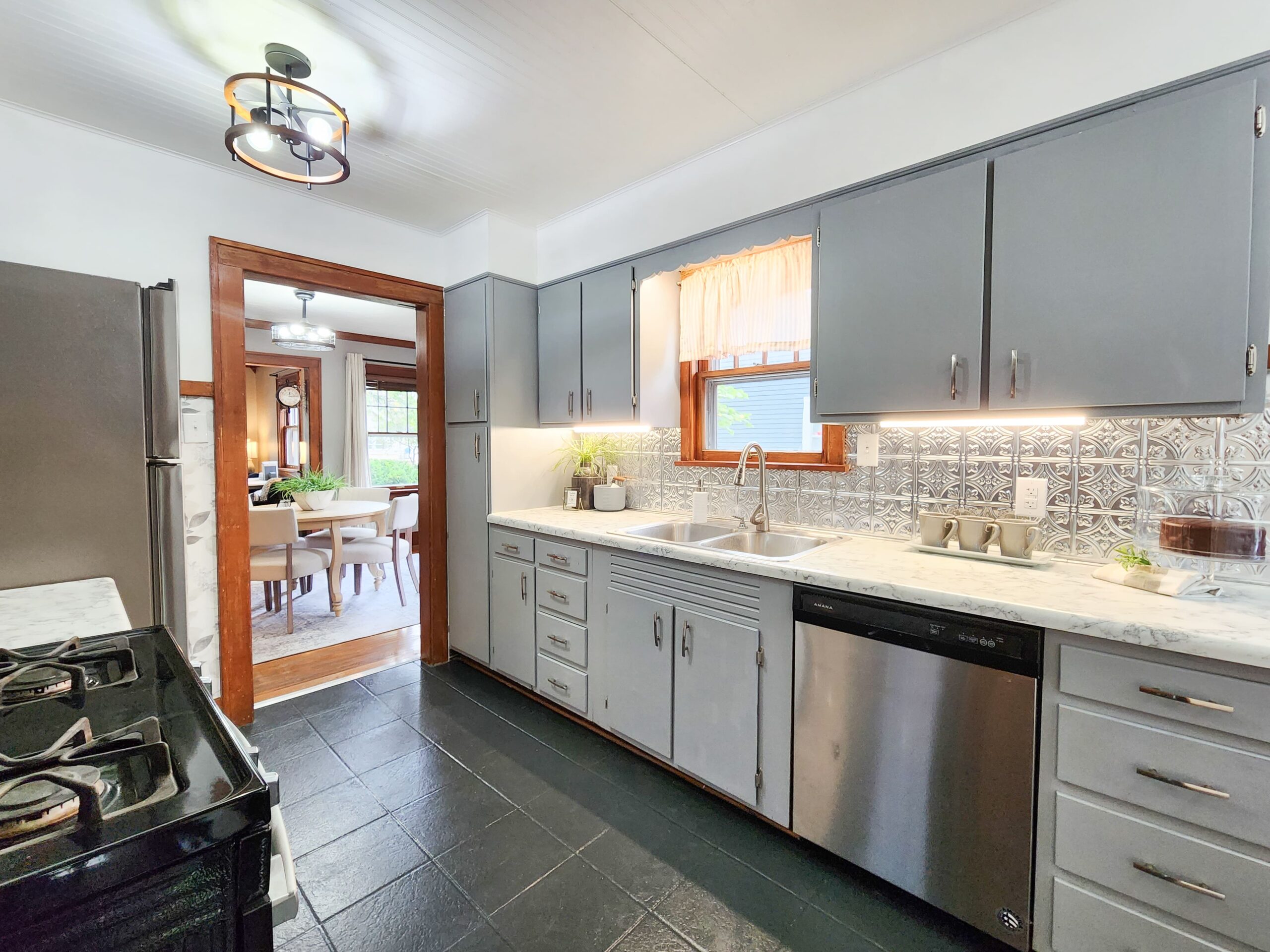 Ankeny, IA – Is Occupied Home Staging Worth the Investment for Sellers?
