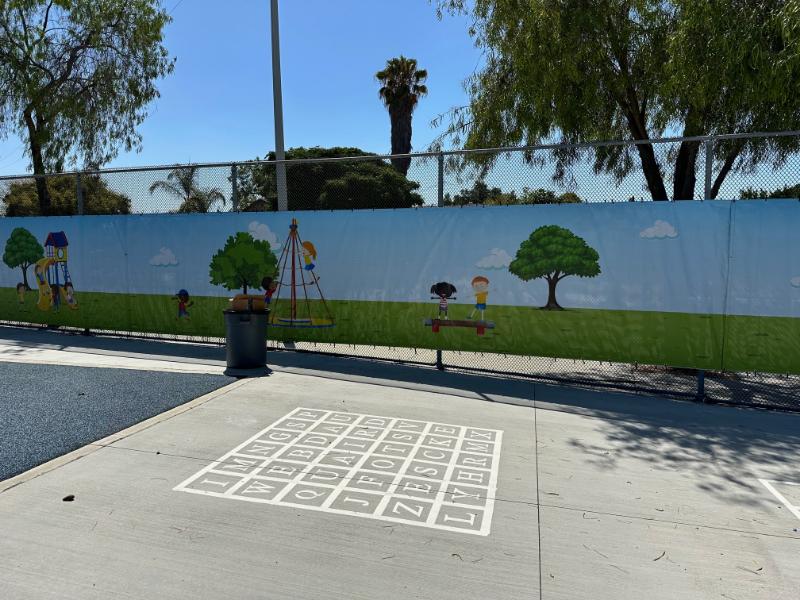 Mesh fence banners for elementary schools in los angeles, ca