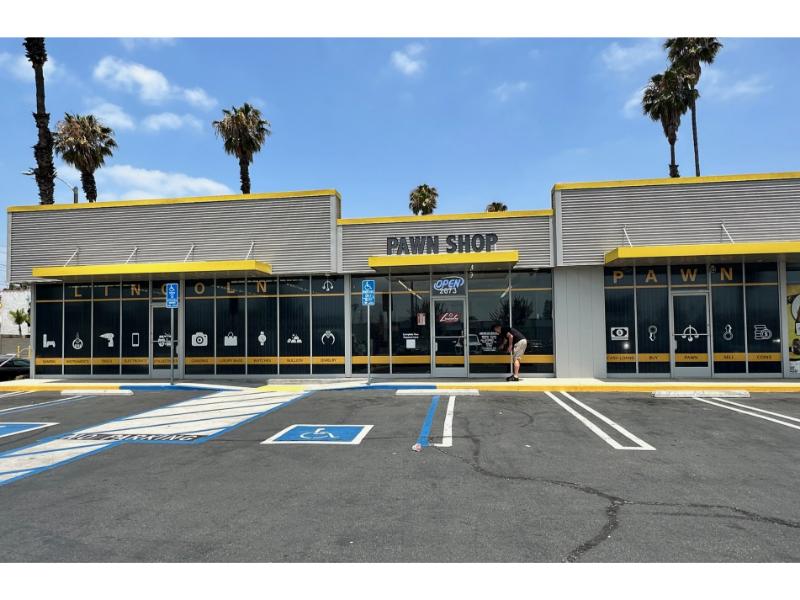 advertise with eyecatching window graphics in anaheim, ca