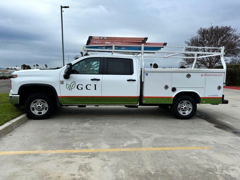 fleet graphics packages for commercial trucks in anaheim, ca