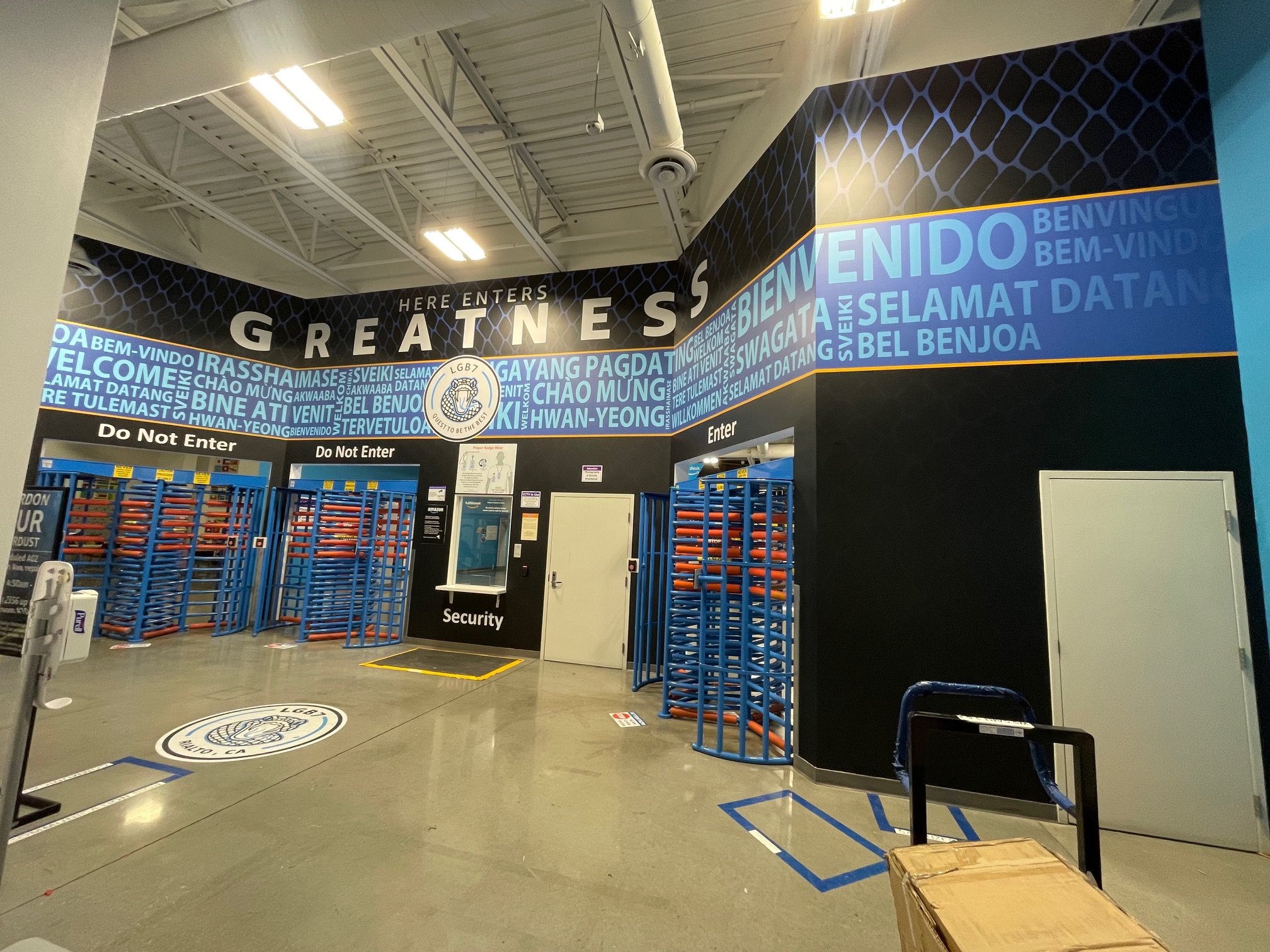 Custom wall wraps and graphics for Distribution centers in rialto, ca