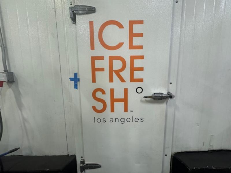 vinyl lettering to mark commercial doors in los angeles, ca