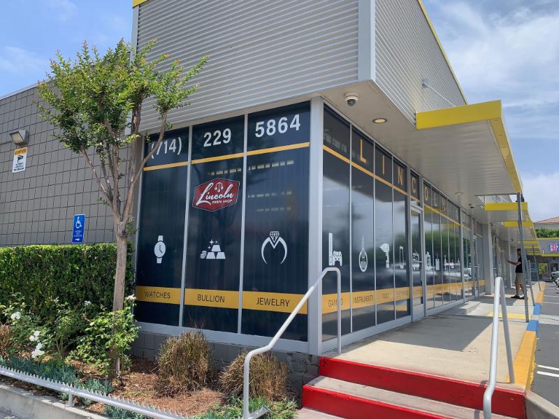 custom retail window graphic designs in anaheim, ca