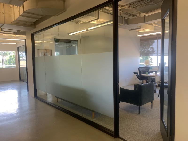 frosted glass graphics and privacy film in los angeles, ca