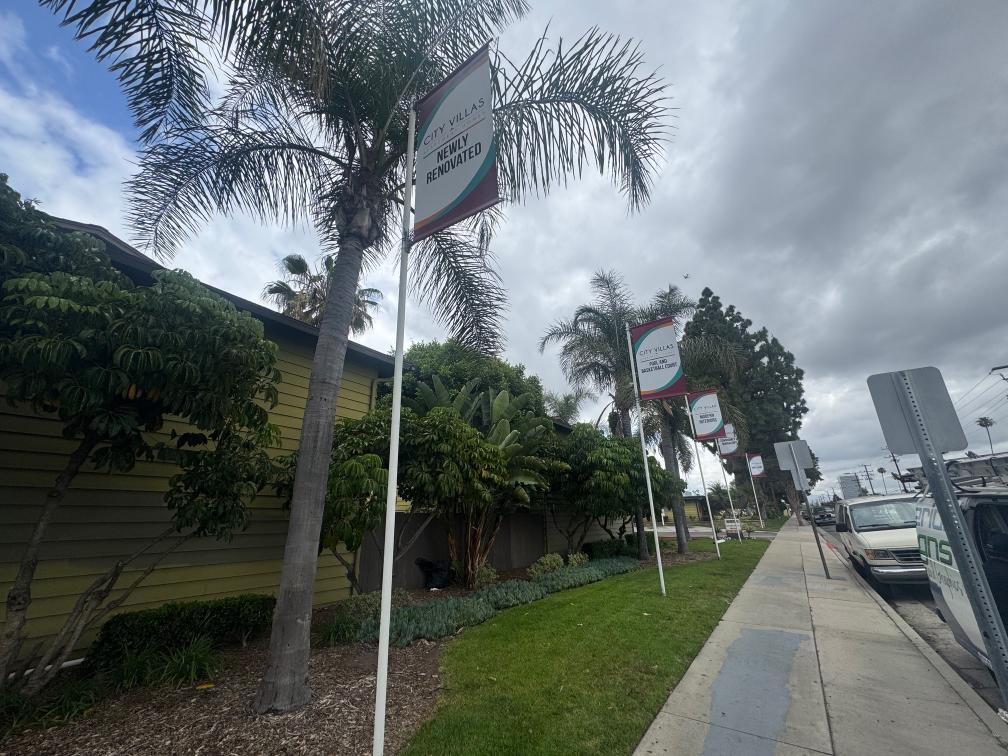heavy duty custom pole banners for apartment communities in Anaheim, CA