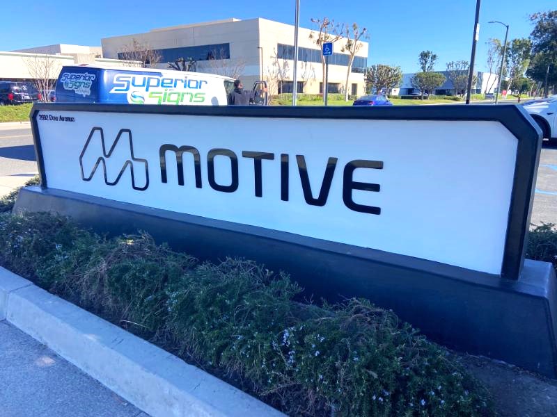 acrylic lettering and logos for monument signs in tustin, ca
