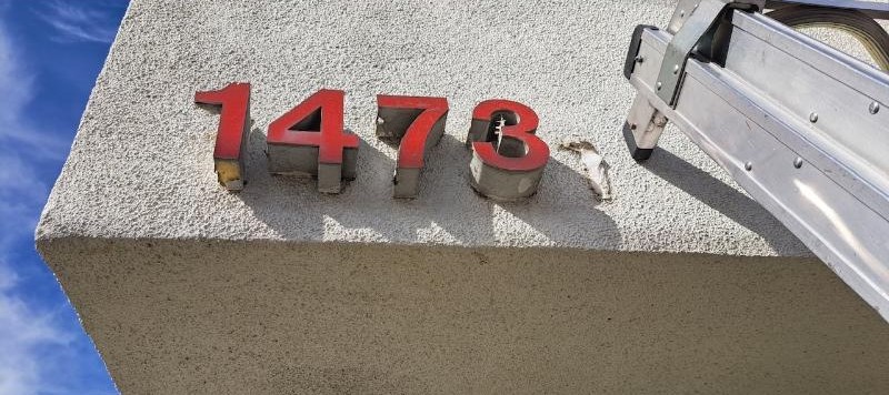 building signs and street numbers replacement in paramount, ca