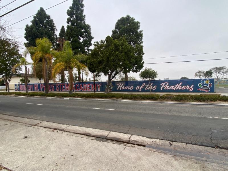 custom designed mesh fence banners in anahiem, ca