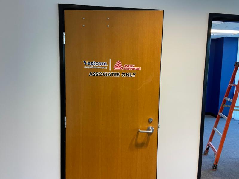 vinyl door lettering for warehouses in cypress, ca