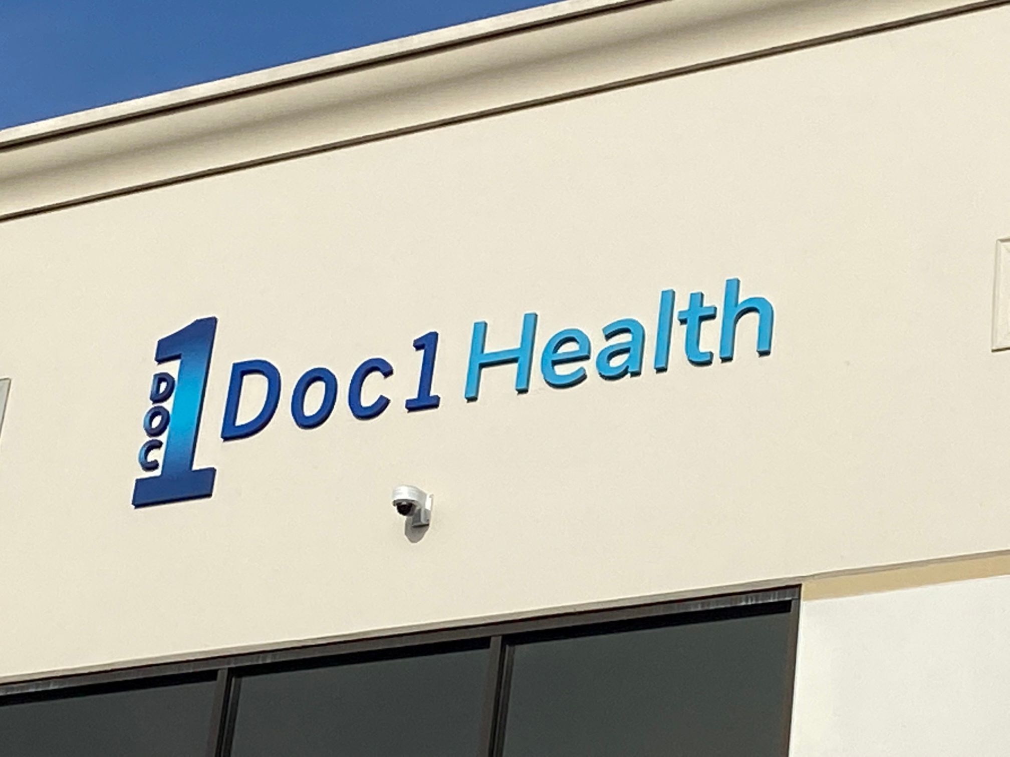 Custom Building Sign Fabrication and Installation for Businesses in Los Angeles