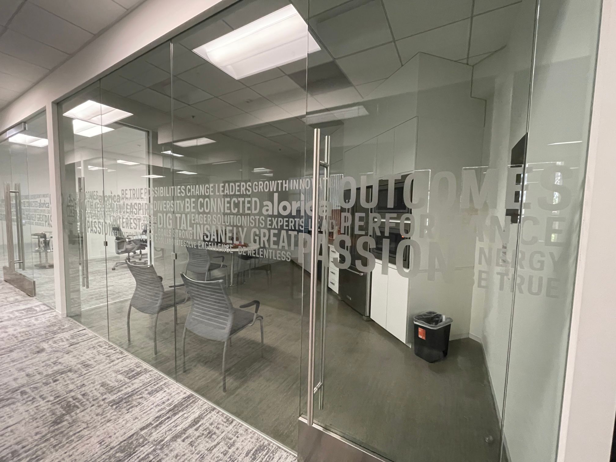 etched and frosted glass graphics in Irvine CA
