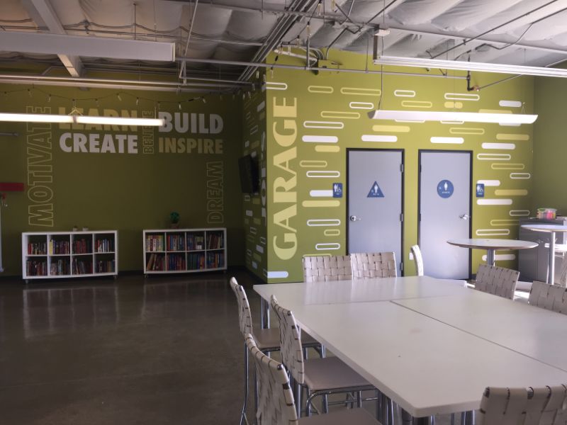 vinyl wall graphics in Santa Ana