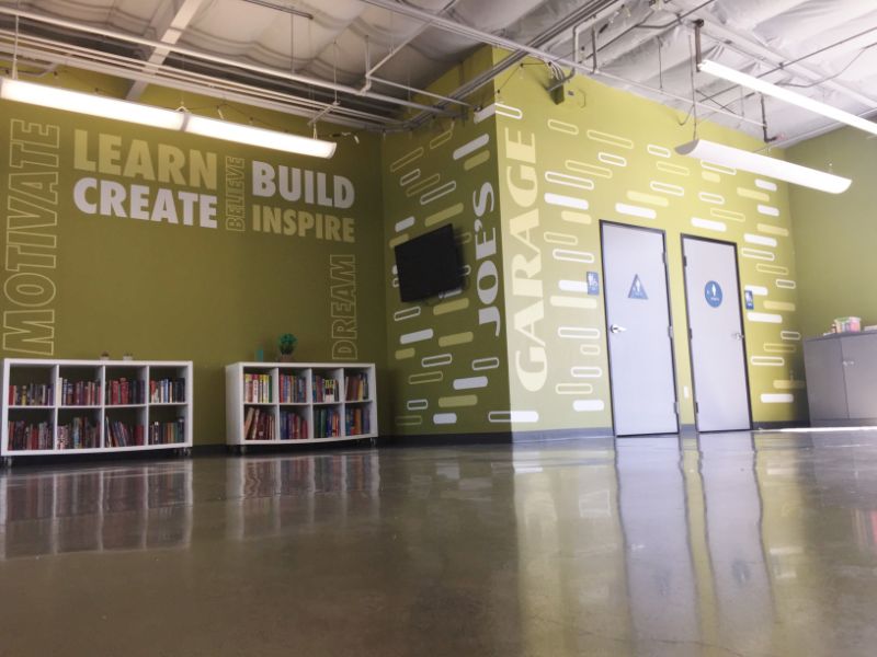 vinyl wall graphics in Santa Ana