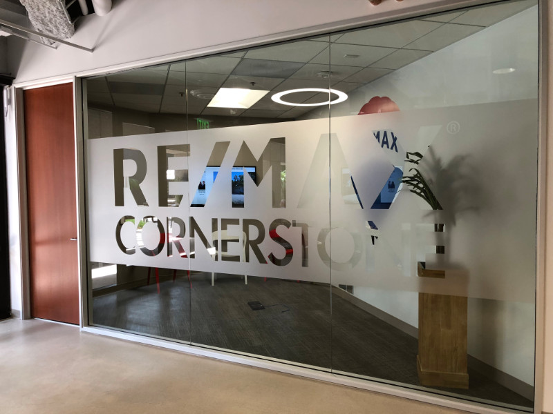 Vinyl Wall and Window Graphics!
