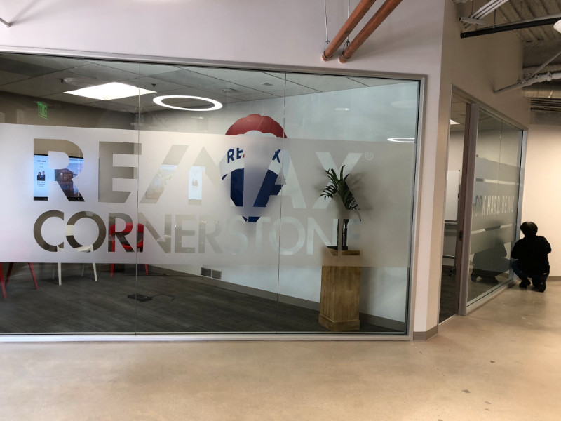 Vinyl Wall and Window Graphics!