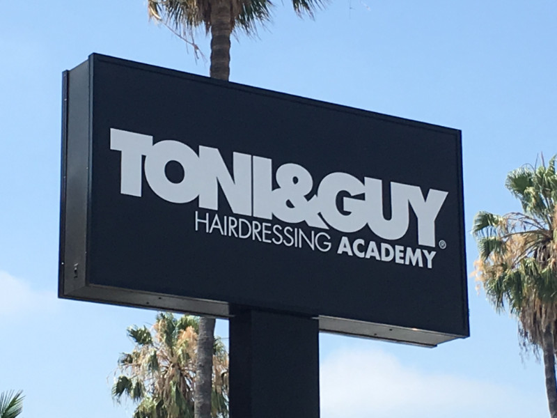 Pylon Sign Graphics in LA and Orange County