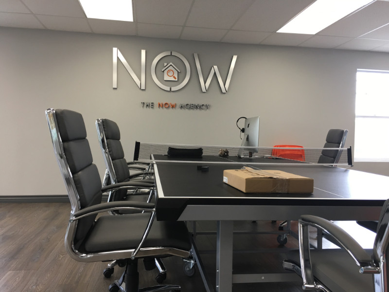  custom lobby signs for businesses in Orange County CA