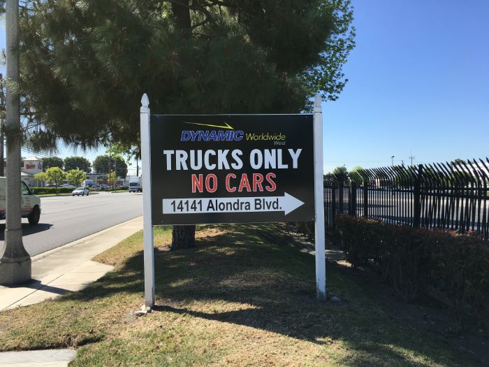 Signs for Warehouses and Distributors in Orange County CA