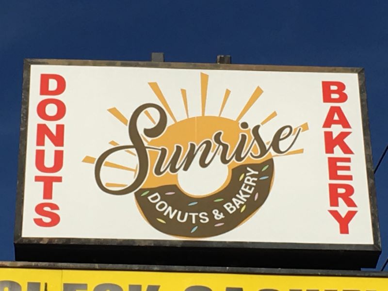 pylon sign refurbishing in La Habra California