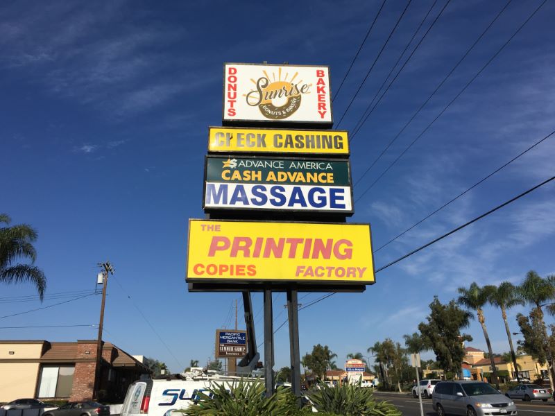 pylon sign refurbishing in La Habra California