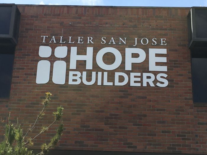 Building Letter Signs in Anaheim CA