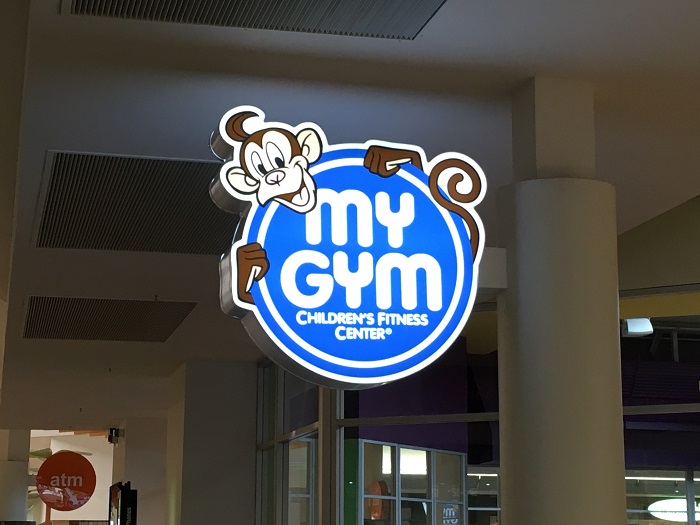 LED Blade Signs for Mall Tenants in Orange County CA
