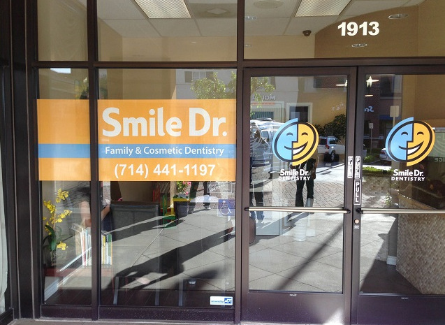 Vinyl Graphics for Retailers in Orange County CA