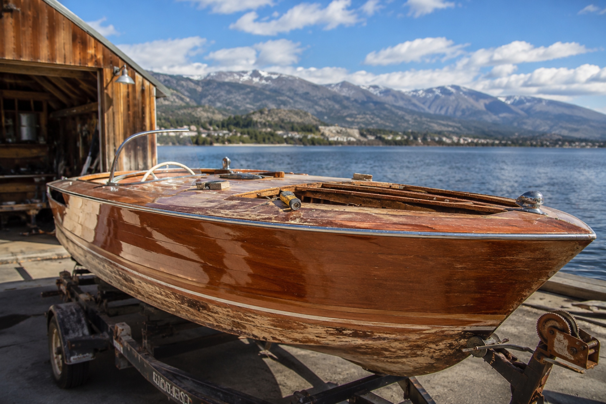 Carson City, NV — Can a Chris-Craft Get Full Wooden Boat Restoration?