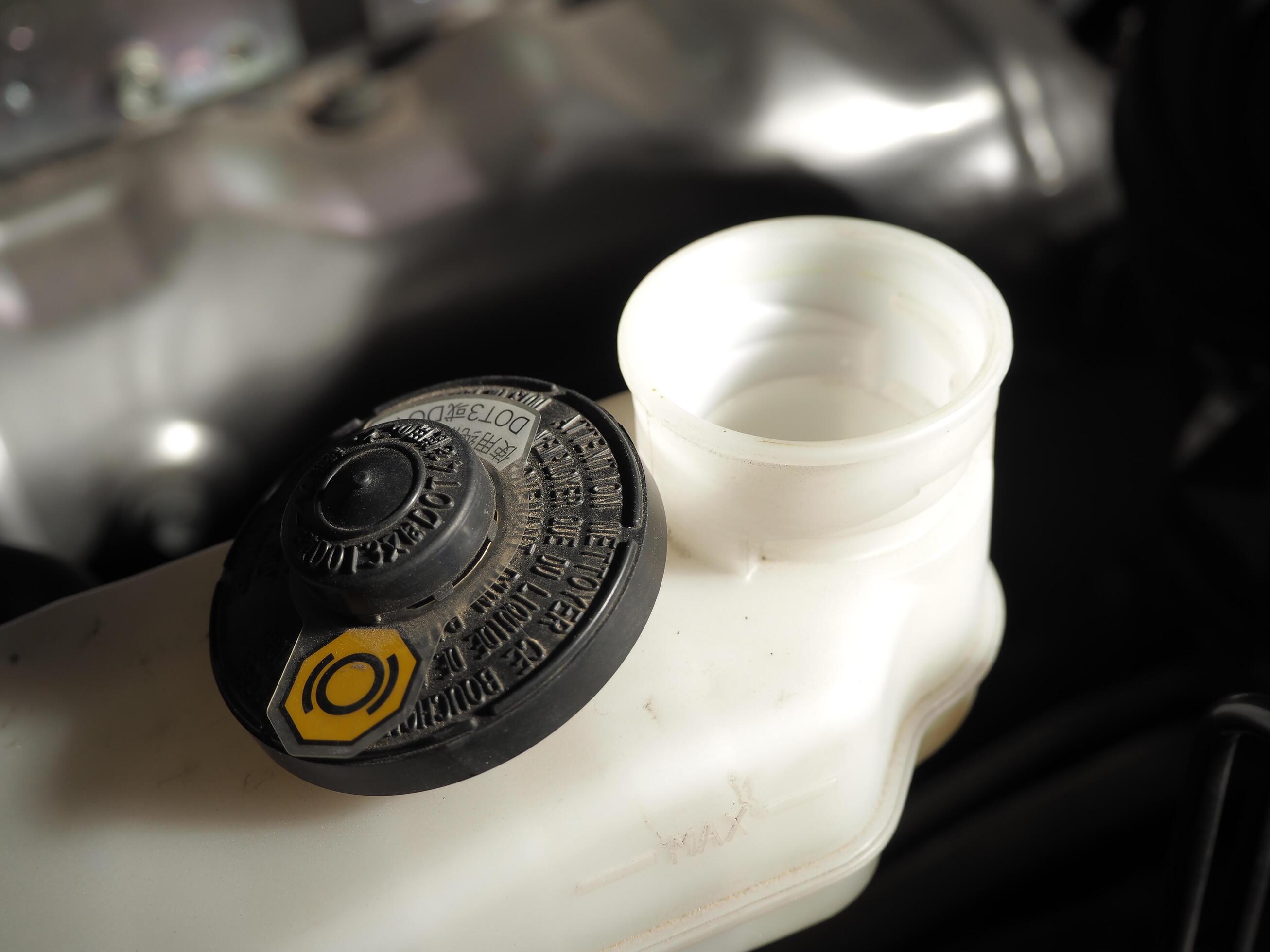 Castro Valley, CA — Does Your BMW 328i Need a Brake Fluid Flush Service?