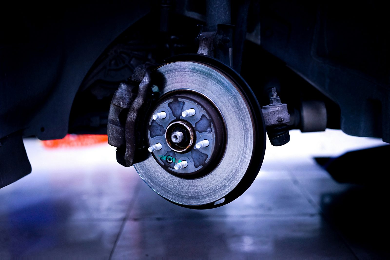Hayward, CA — Acura MDX Suspension Noise Over Bumps Diagnosis