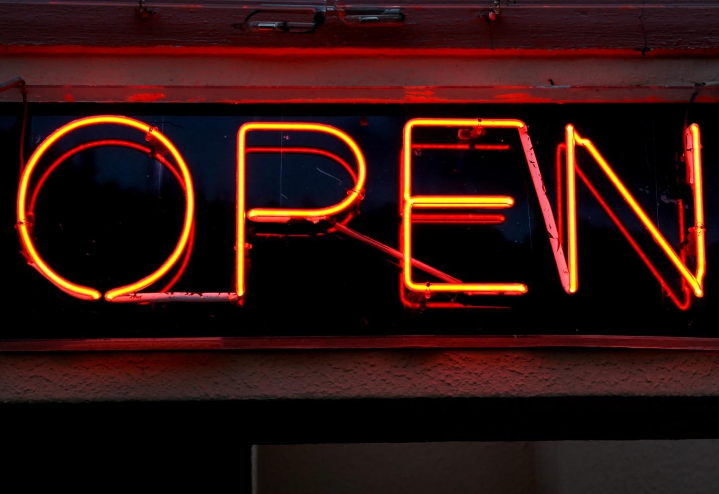Charlotte, NC – Lighted LED Storefront Signs for Retail | Sign Company News