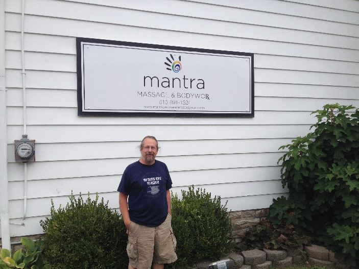 Glendale, OH – Custom Exterior Wall Signs Increase Public Attention for Multiple Businesses