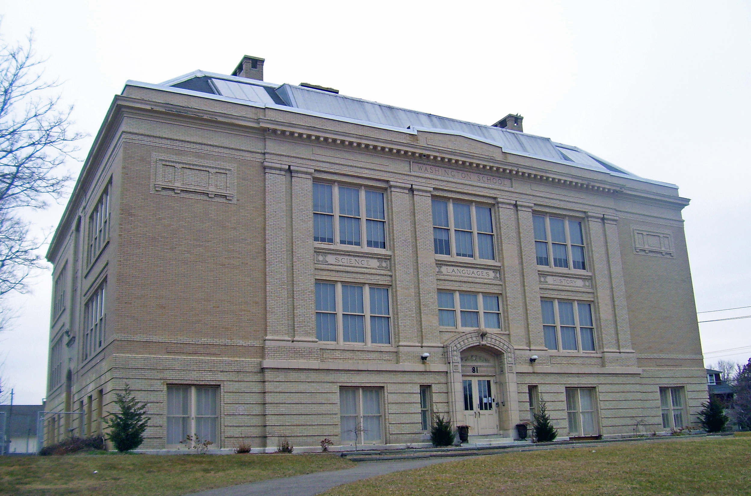 Clarkston, MI – Secure Your School from Outside Issues Using Privacy Window Films